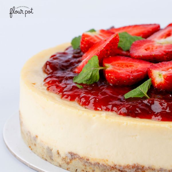 Baked Strawberry Cheesecake