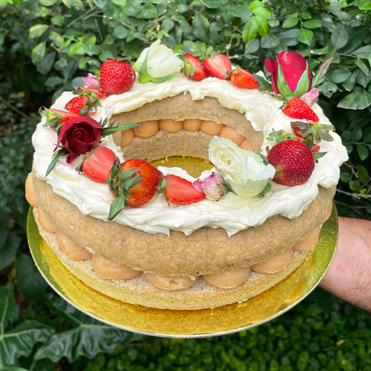 Infinite Roses Cake